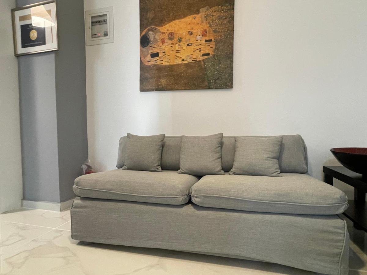 Cosy Apartment In Glyfada Center Athen Exterior foto