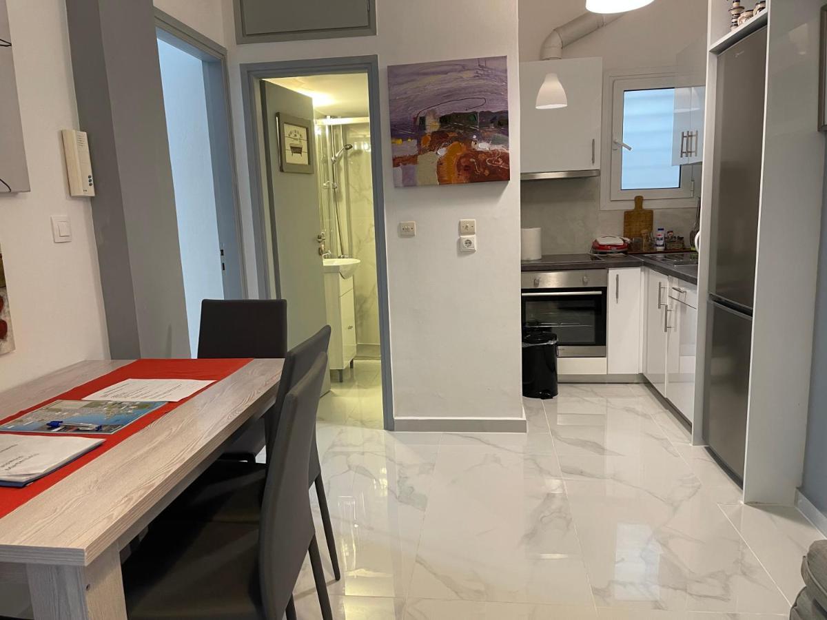 Cosy Apartment In Glyfada Center Athen Exterior foto